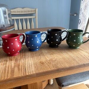 Temptations polka dot mugs